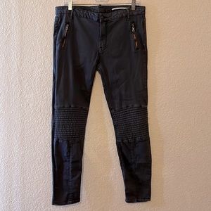 Zara woman slim fit dark blue jeans size 2 medium rise